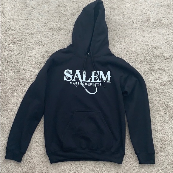 Gildan Other - Salem, MA hoodie *NEW*